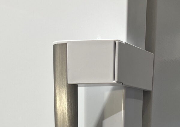 White handle cover